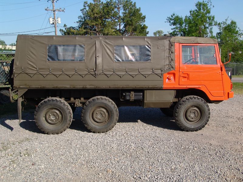 Original Schweizer Nationalgarde LKW In sehr gutem Zustand.