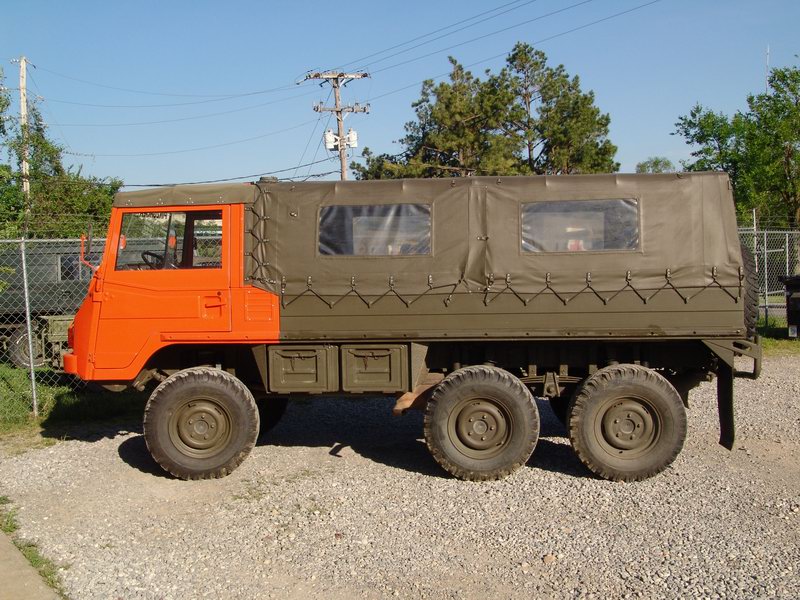 Original Schweizer Nationalgarde LKW In sehr gutem Zustand.