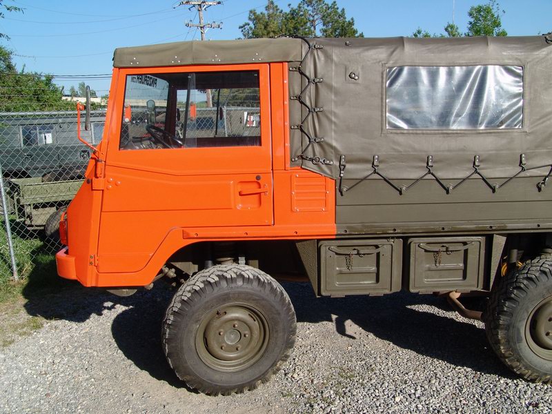 Original Schweizer Nationalgarde LKW In sehr gutem Zustand.