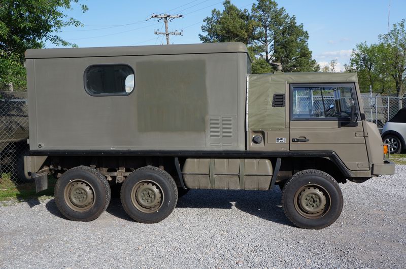 718 Krankenwagen vom Österreichischen Bundesheer 2.3L 6 Zyl Turbo ...