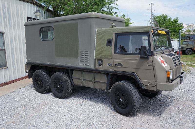 718 Krankenwagen vom Österreichischen Bundesheer 2.3L 6 Zyl Turbo ...