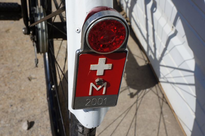 Swiss Army Bicycle Features: Lichter mit Dyno One ...