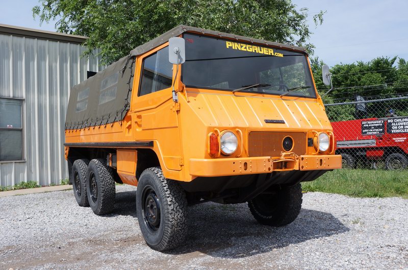 Original Schweizer Nationalgarde LKW In sehr gutem Zustand.