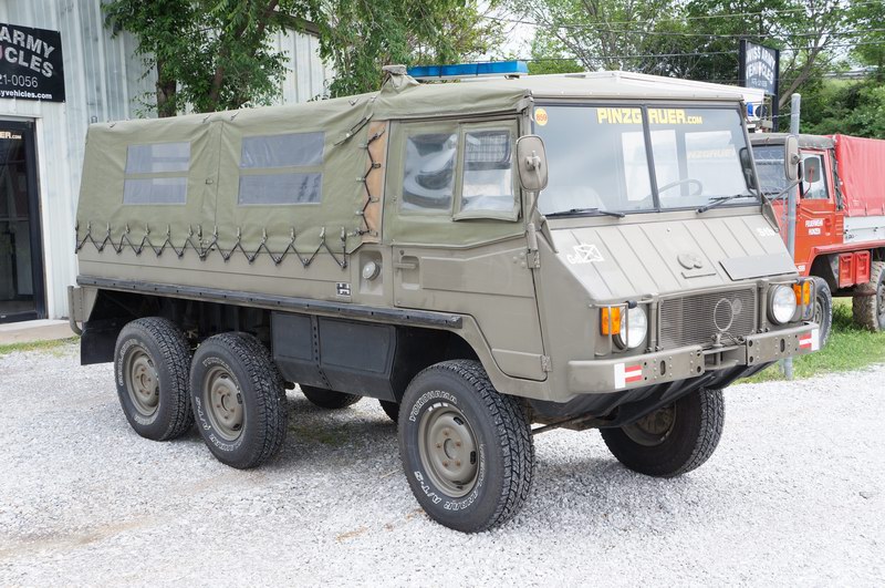 Pinzgauer 712M