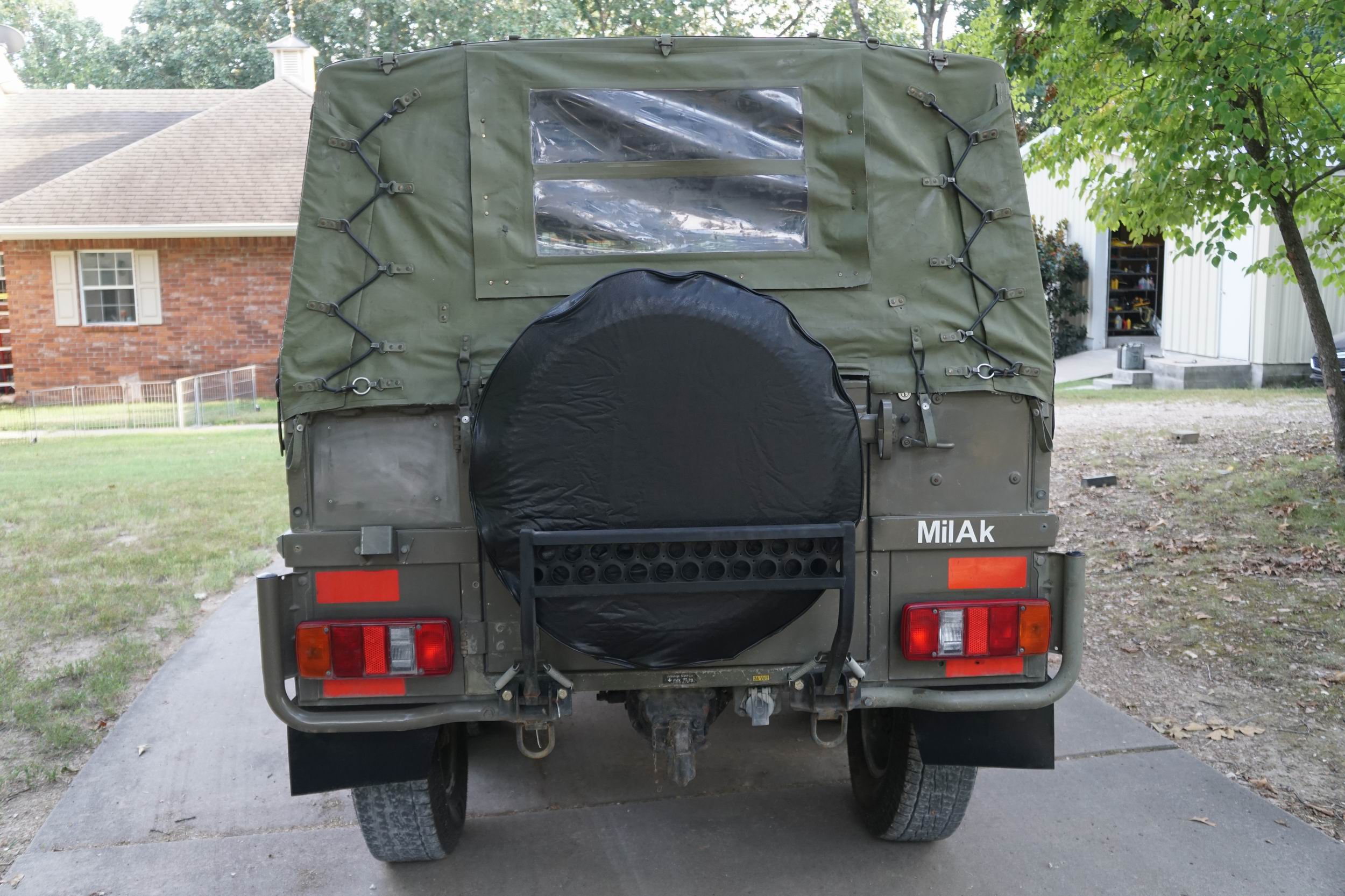 Original Österreichisches Militär 712M Truppentransporter in g ...