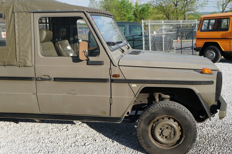 Original Schweizer Armee G Wagen. 
Interieur, Sitze, Verdeck ...