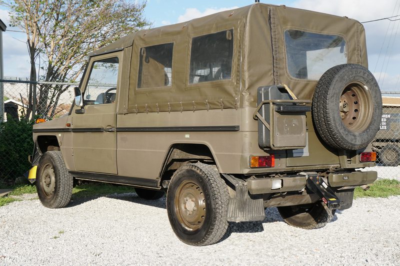 Original Schweizer Armee G Wagen. 
Interieur, Sitze, Verdeck ...