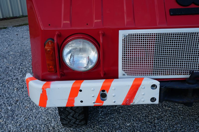 Schweizer Gemeindefeuerwehrfahrzeug. In gutem Originalzustand.