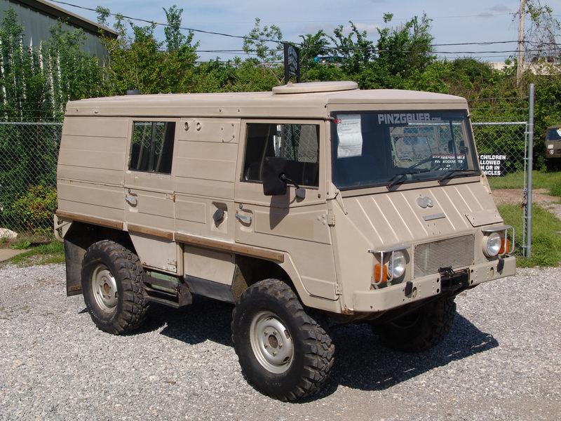 Pinzgauer- 710K Zivilist