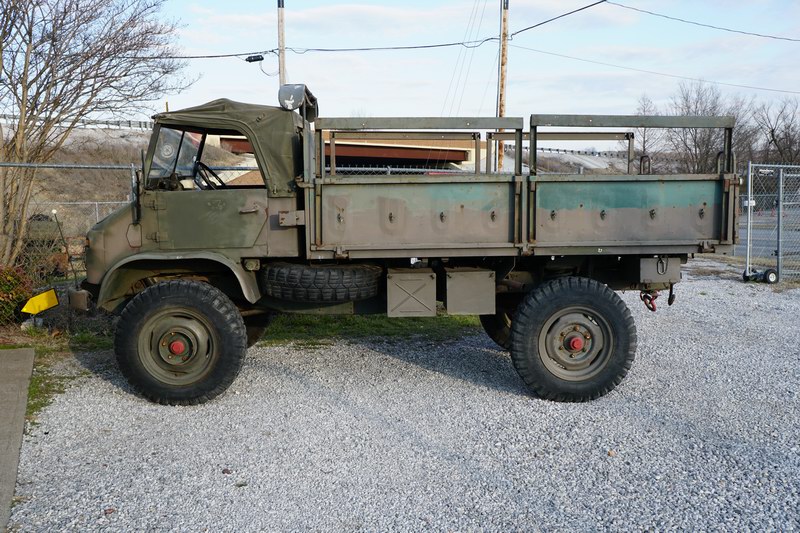 Original Truppentransporter der belgischen Armee.  
In gutem Zustand ...