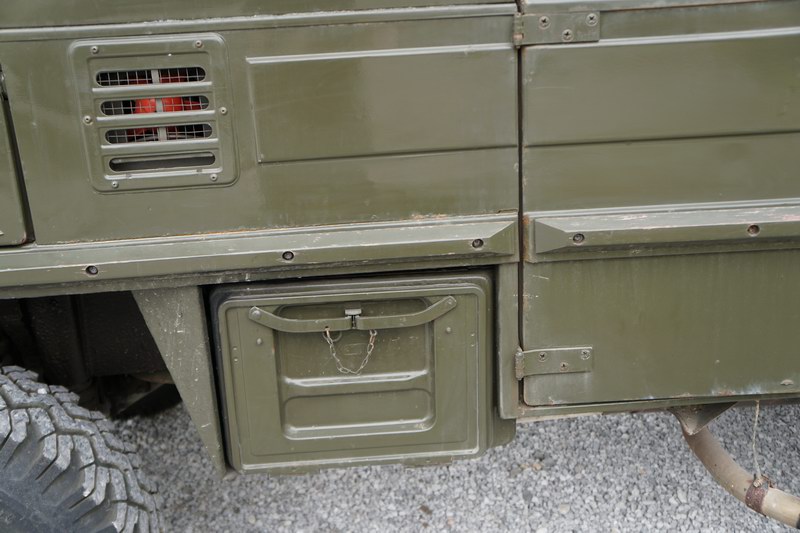 Great Condition alle original Schweizer Armee Radio Truc ...