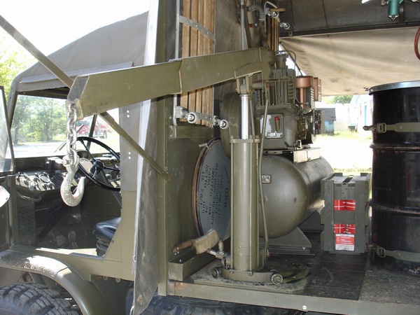 Unimog Außendienstgerät, großer Luftkompressor, 4 O ...