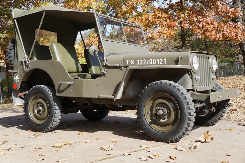 Dies ist ein original Schweizer Armee Willys Jeep.  Gut ...