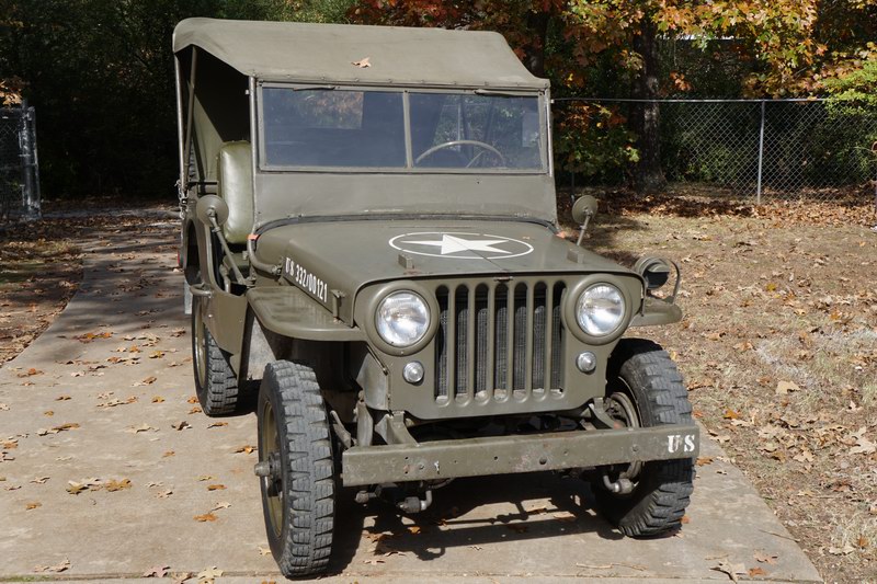 Dies ist ein original Schweizer Armee Willys Jeep.  Gut ...