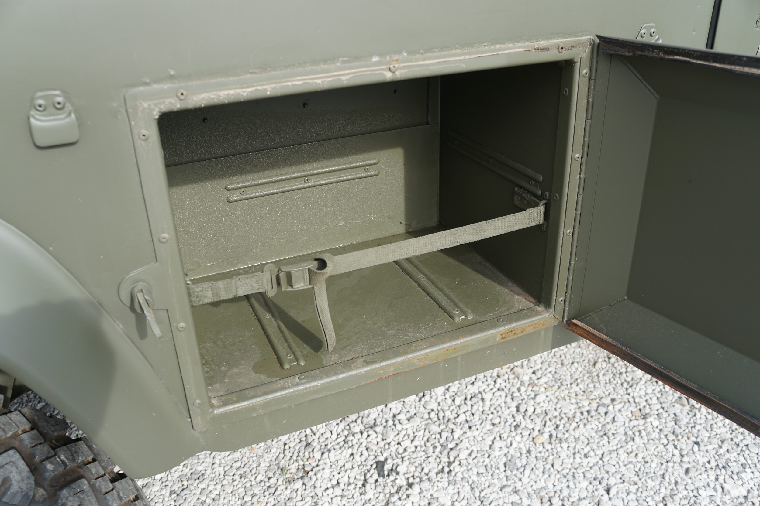 Original British Military Radio Truck Hardtop TUM ...