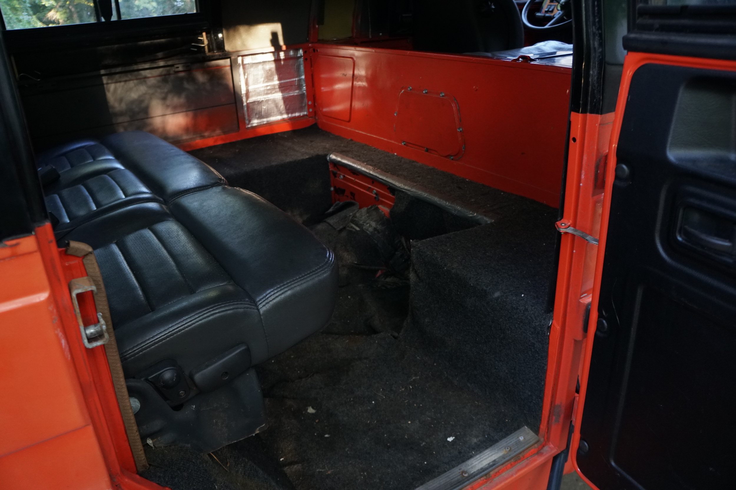 Seltener Pinzgauer 718 6x6 Custom 3 Door Crew Cab  
 ..