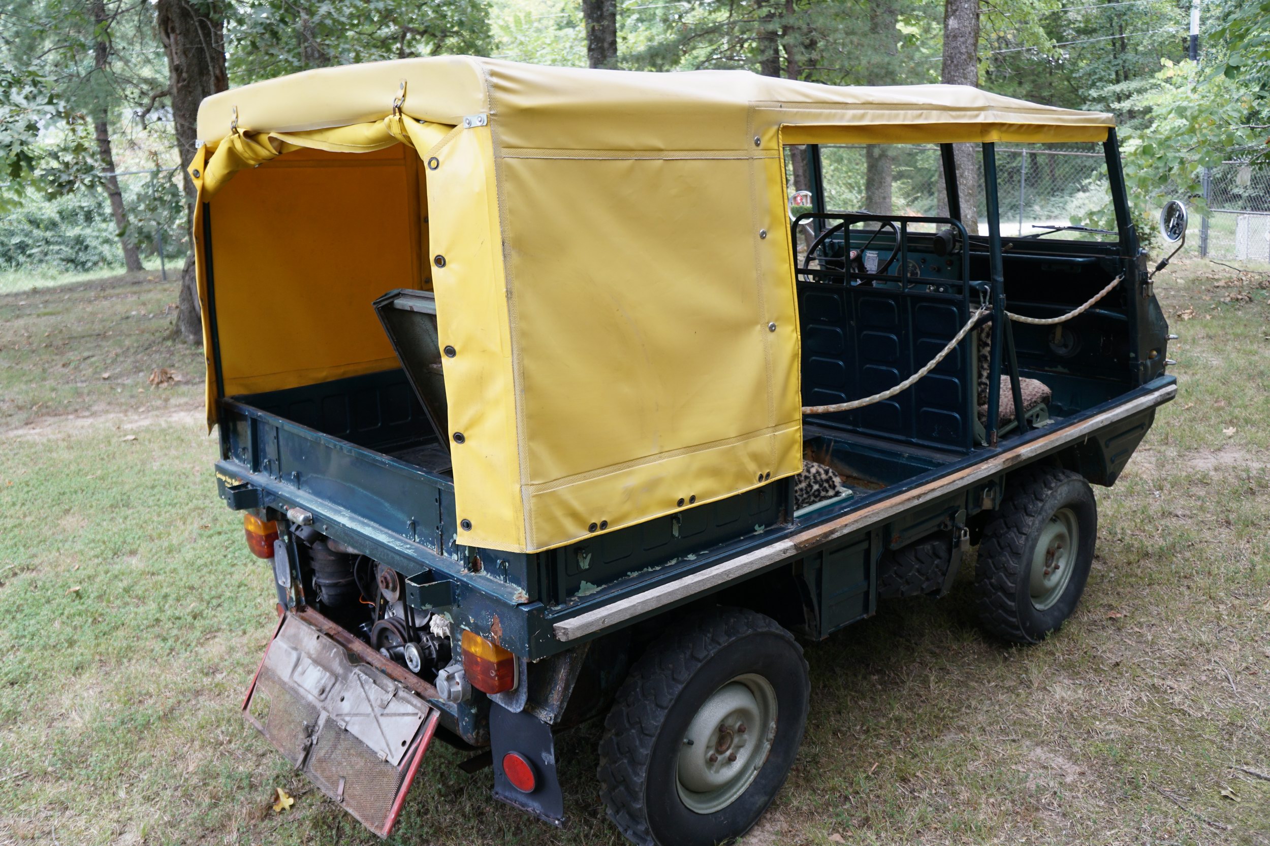 Seltener ziviler Haflinger 4 Sitze 4 Türen
Sammler ...