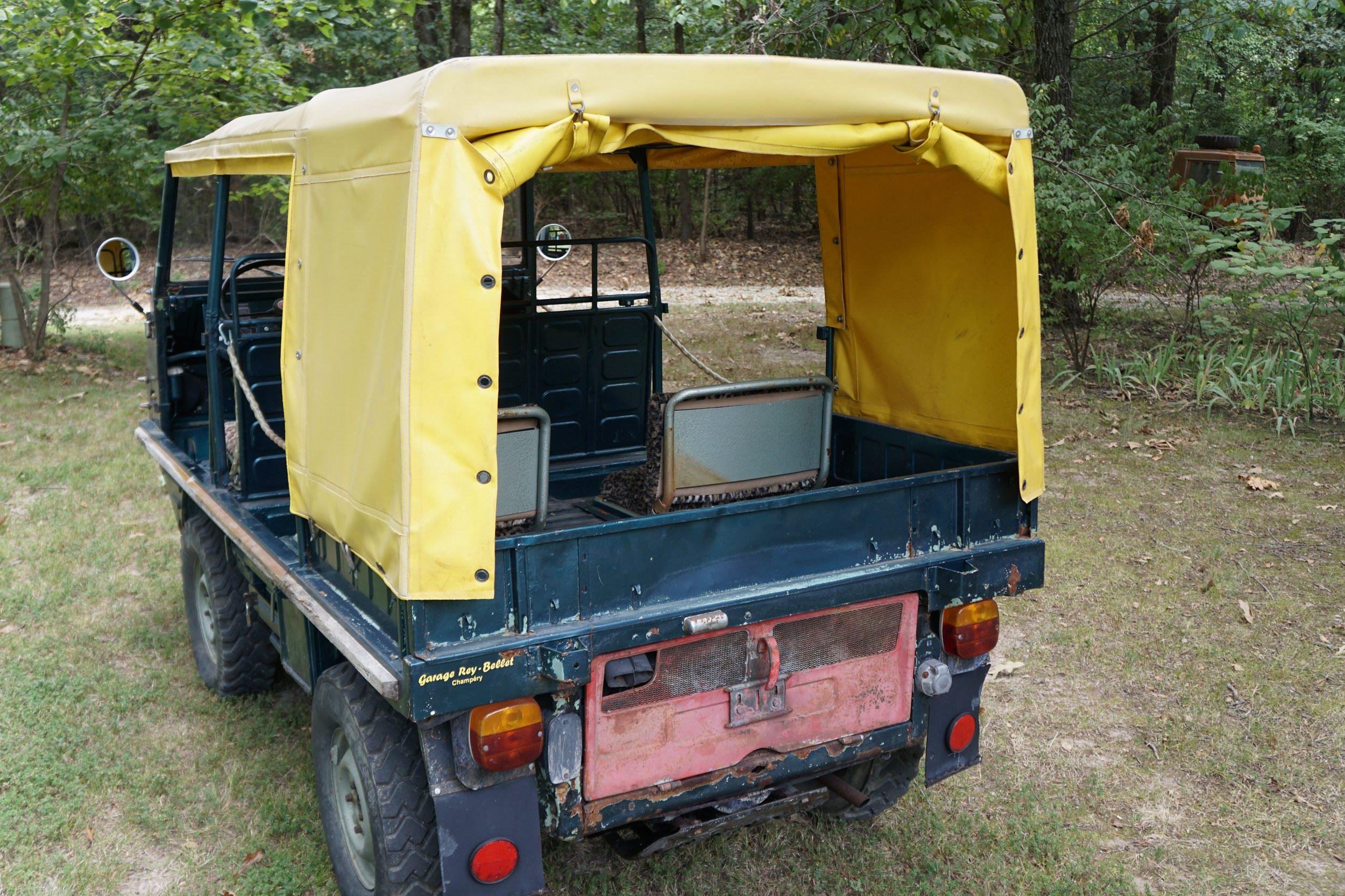 Seltener ziviler Haflinger 4 Sitze 4 Türen
Sammler ...