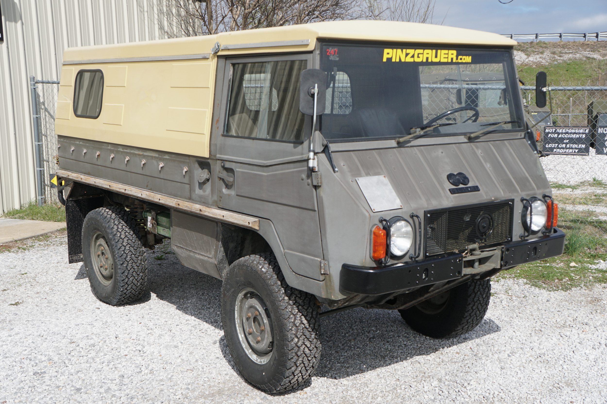 Pinzgauer 710 Techno Top