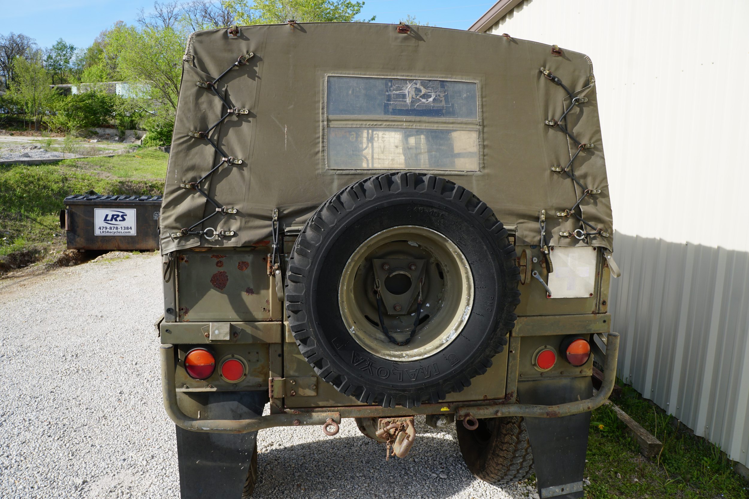 Schweizer Armee 710 Truppentransporter 
In gutem mechanischen Zustand ..