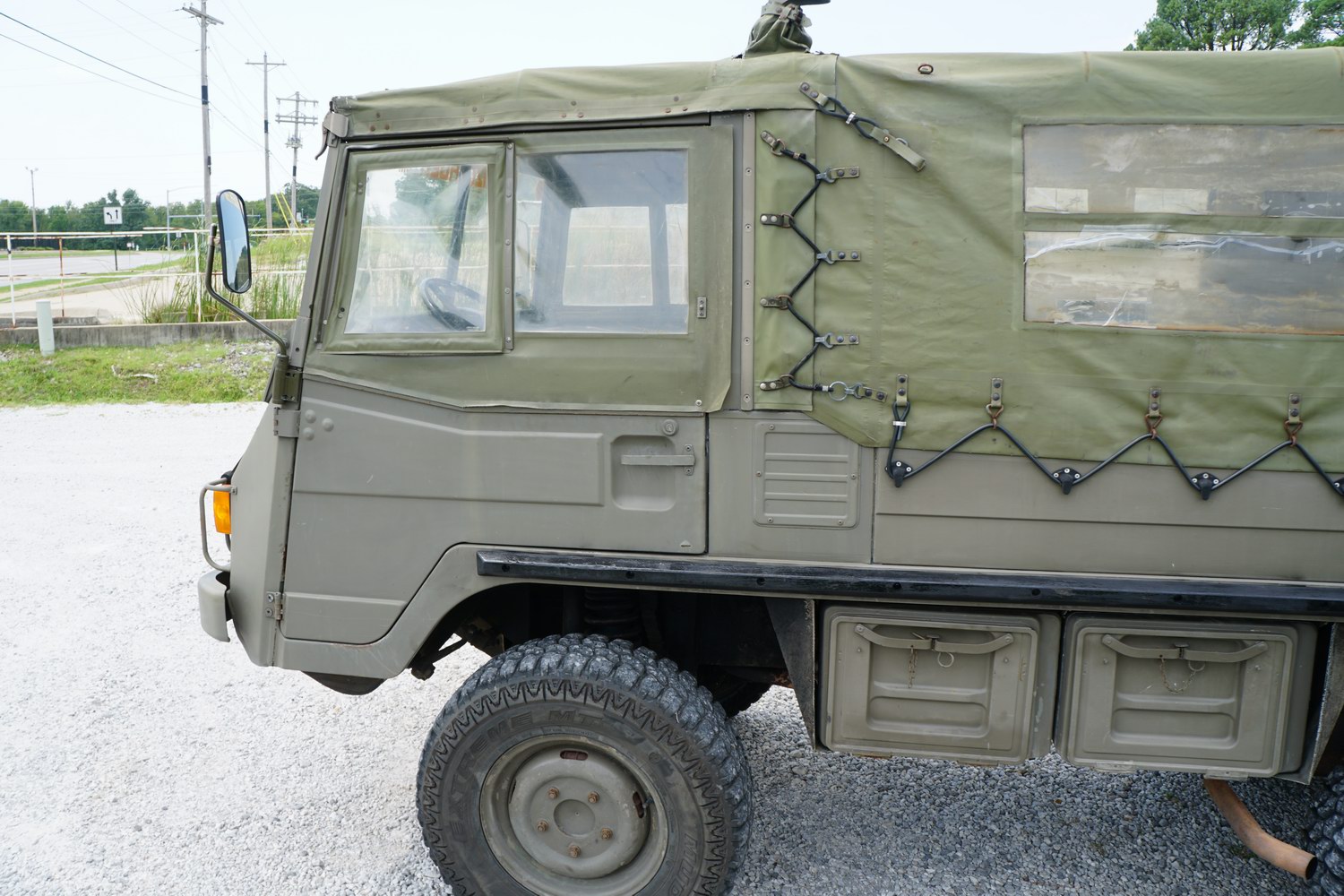 Original Österreichisches Militär 712M Truppentransporter in g ...