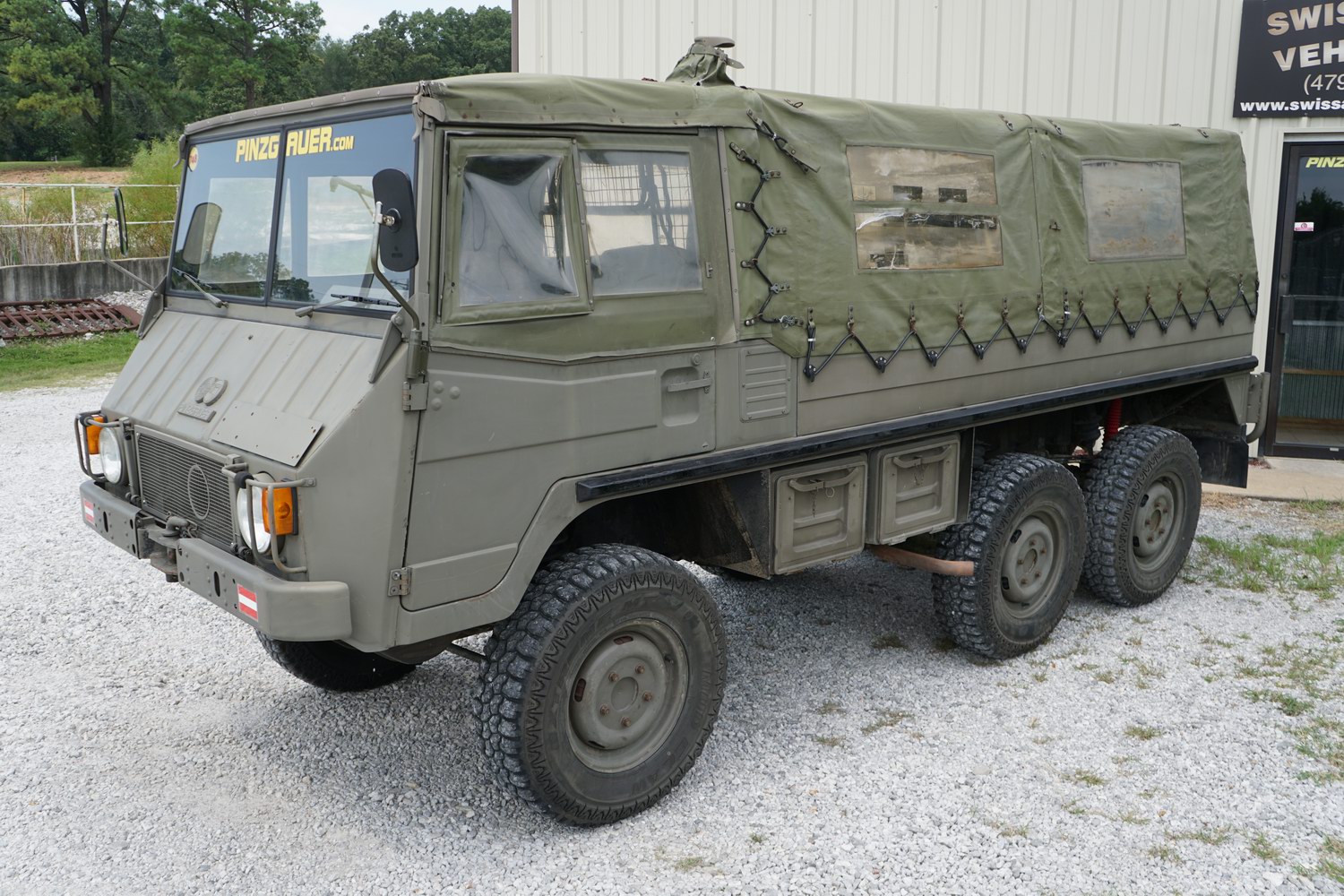 Original Österreichisches Militär 712M Truppentransporter in g ...