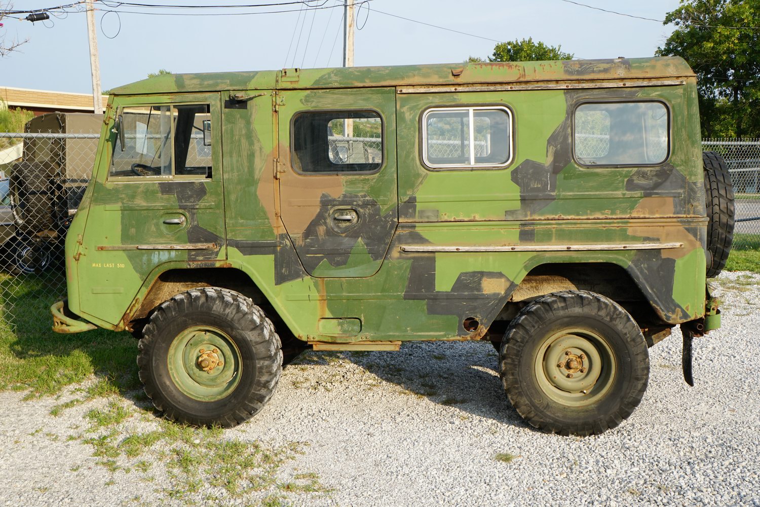 Volvo L3315  Radio Truck from Swedish Army  
The  ..