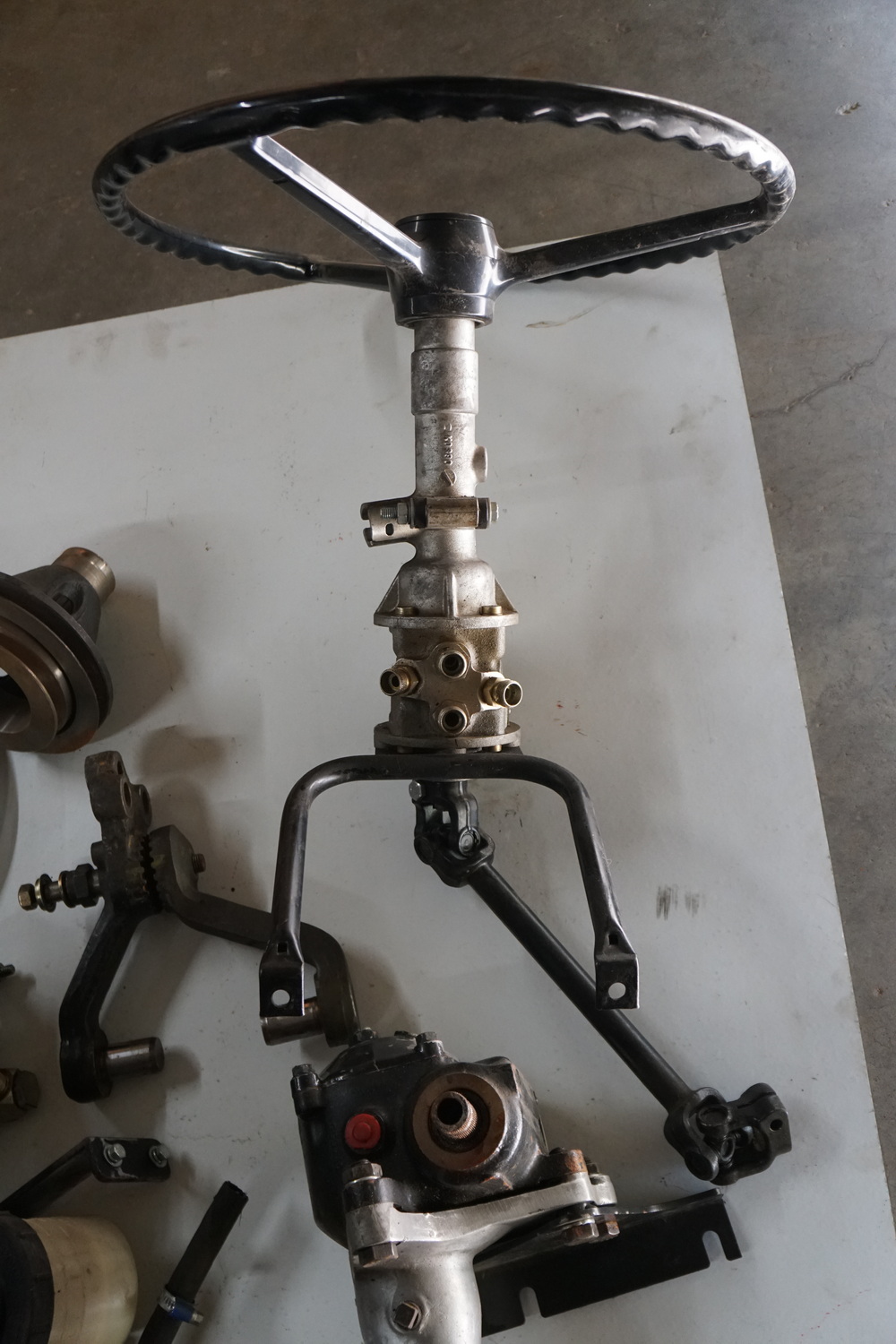 Power Steering Kit to convert any 710 or 712 Pinzg ..
