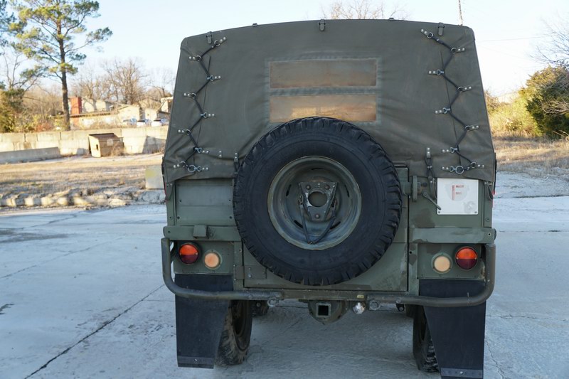 Original 6x6 Schweizer Militär-Feuerwehrauto mit ver ...