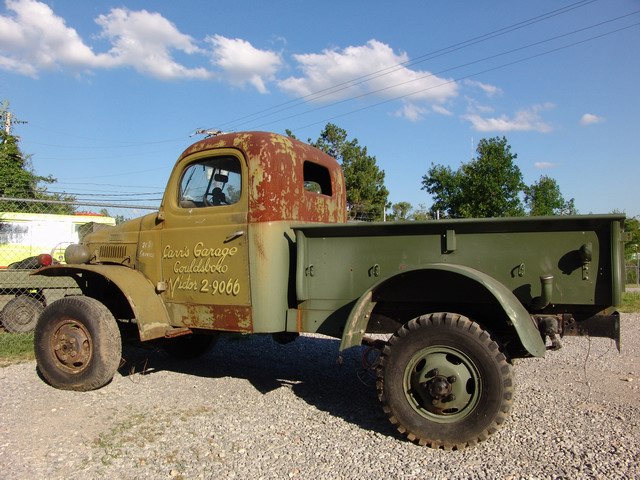 Mehr oder weniger originaler Power Wagon 
Seltene WC12 1/2 T ..