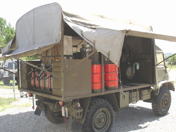 Unimog Außendienstgerät, großer Luftkompressor, 4 O ...